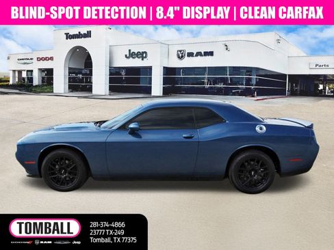 Used 2020 Dodge Challenger SXT w/ Driver Convenience Group image 4