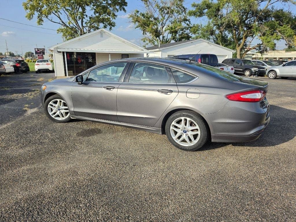 Used 2014 Ford Fusion SE FWD image 8
