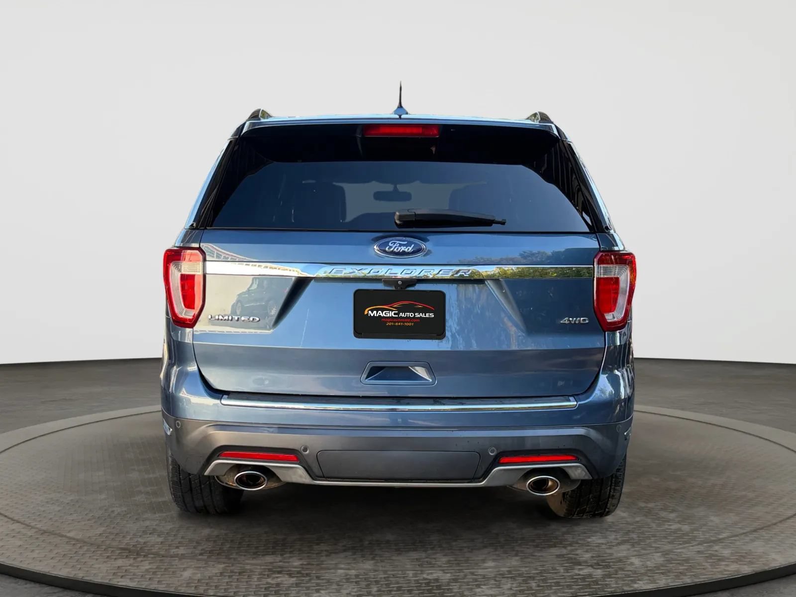 Used 2018 Ford Explorer Limited AWD/4WD image 9
