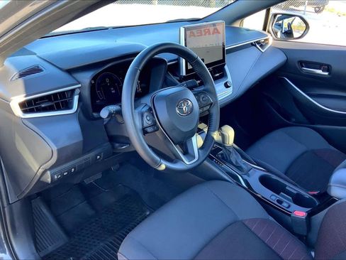 Used 2025 Toyota Corolla SE image 16