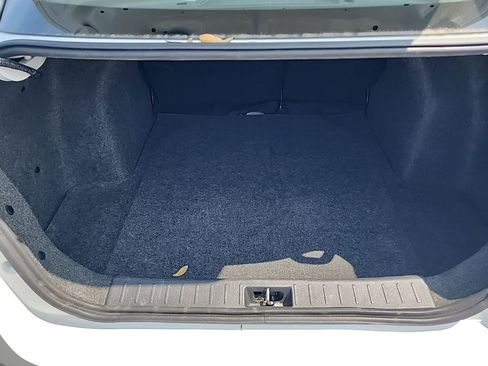 Used 2024 Nissan Versa SR image 8