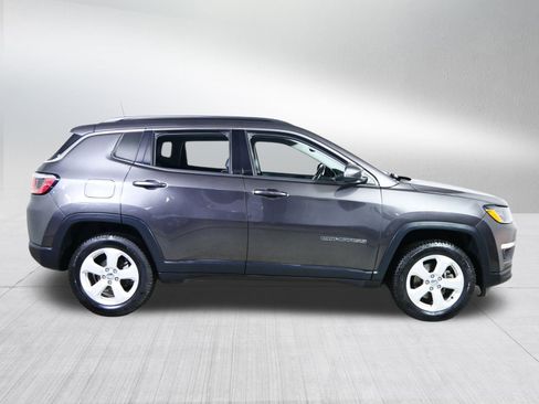 Used 2018 Jeep Compass Latitude w/ Popular Equipment Group image 8