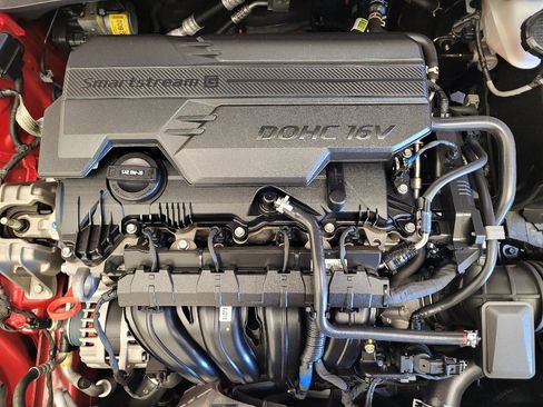 Used 2023 Hyundai Elantra SEL image 30