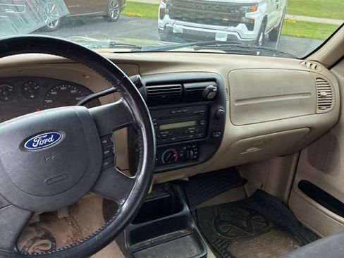 Used 2004 Ford Ranger XL AWD/4WD image 9