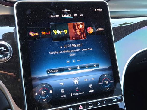 Used 2025 Mercedes-Benz GLC 300 image 20