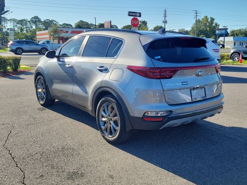 Used 2020 Kia Sportage S w/ S Premium Package FWD image 4