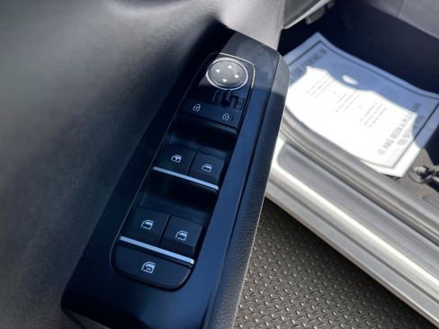 Used 2020 Kia Soul LX FWD image 12