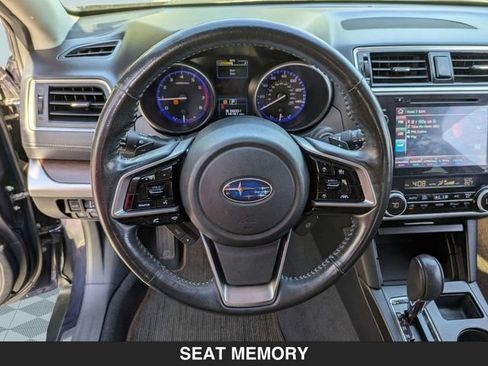 Used 2018 Subaru Outback 2.5i Touring AWD/4WD image 13