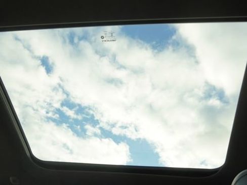 New 2025 Jeep Grand Cherokee Limited image 18