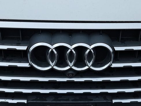 Used 2018 Audi Q7 3.0T Premium Plus w/ Premium Plus Package AWD/4WD image 22