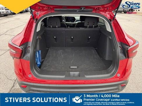 Used 2026 Chevrolet Trax LS FWD image 10