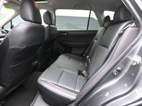 Used 2018 Subaru Outback 2.5i Limited AWD/4WD image 21