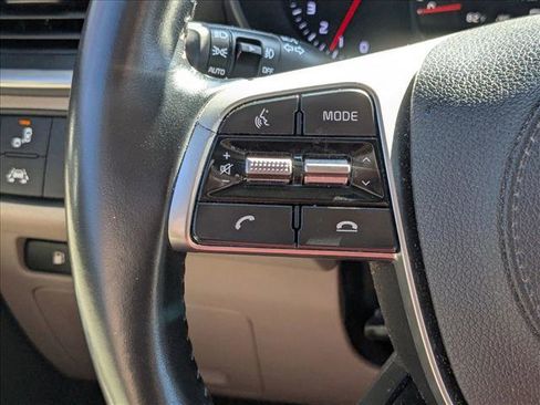 Used 2019 Kia Sorento EX image 4
