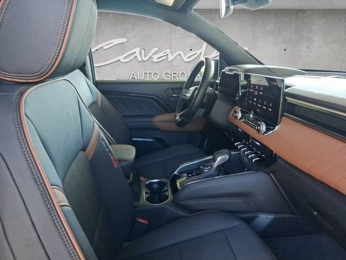 Used 2024 GMC Canyon AT4 w/ Canyon Safety Plus Package AWD/4WD image 30