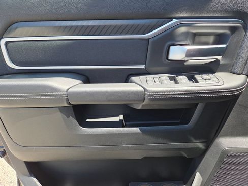 New 2026 RAM 2500 Big Horn AWD/4WD image 15