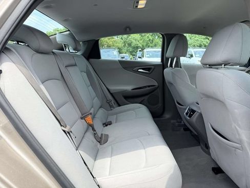 Used 2022 Chevrolet Malibu LT FWD image 11