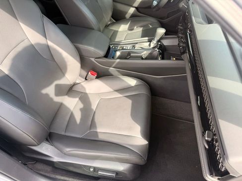 Used 2025 Honda Accord Touring image 49