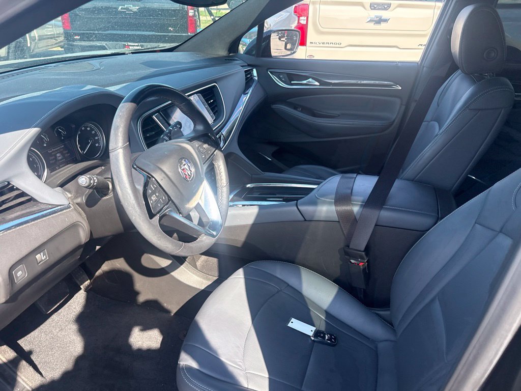 Used 2023 Buick Enclave Essence FWD image 18