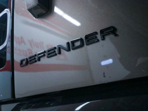 Used 2023 Land Rover Defender 110 X image 29