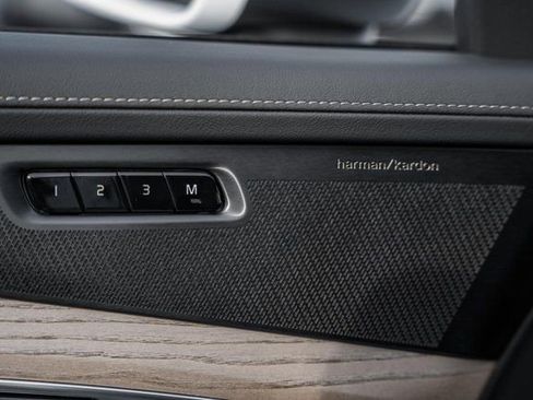 New 2026 Volvo XC90 B6 Plus w/ Protection Package Premier image 37