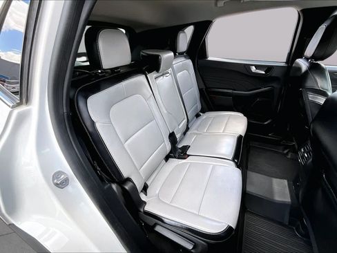 Used 2023 Ford Escape Platinum AWD/4WD image 19