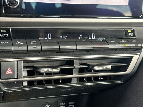 Certified 2025 Toyota Camry LE image 23