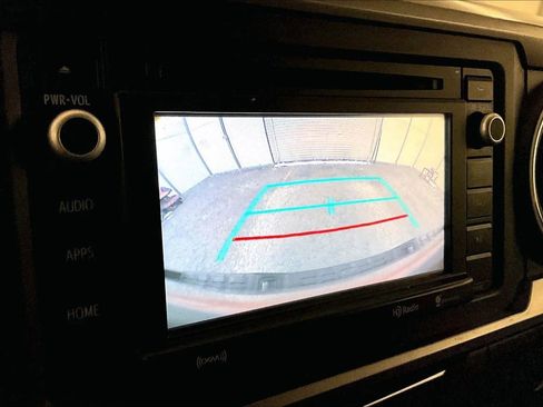 Used 2018 Toyota Tacoma SR5 image 20