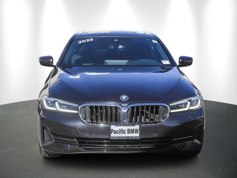 Certified 2023 BMW 530e w/ Convenience Package image 2