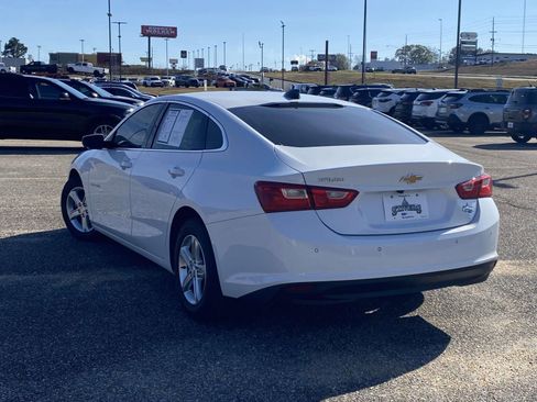 Used 2023 Chevrolet Malibu LS w/ Driver Confidence Package image 5