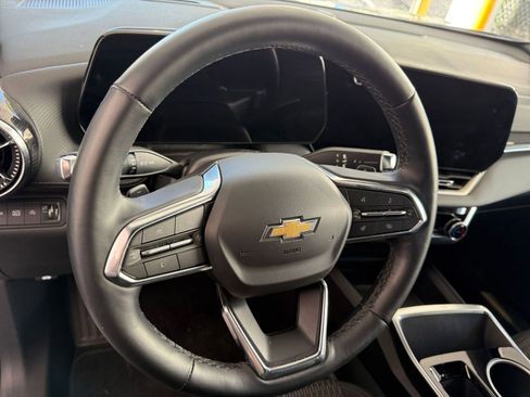 Used 2025 Chevrolet Equinox LT image 28