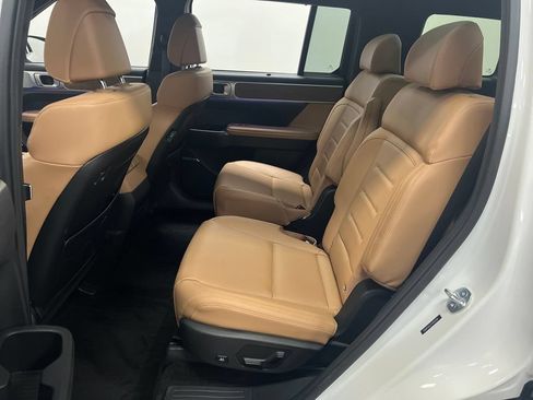 Used 2026 Hyundai Santa Fe Calligraphy FWD image 27