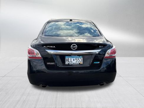 Used 2014 Nissan Altima 2.5 SV w/ Convenience Package FWD image 6