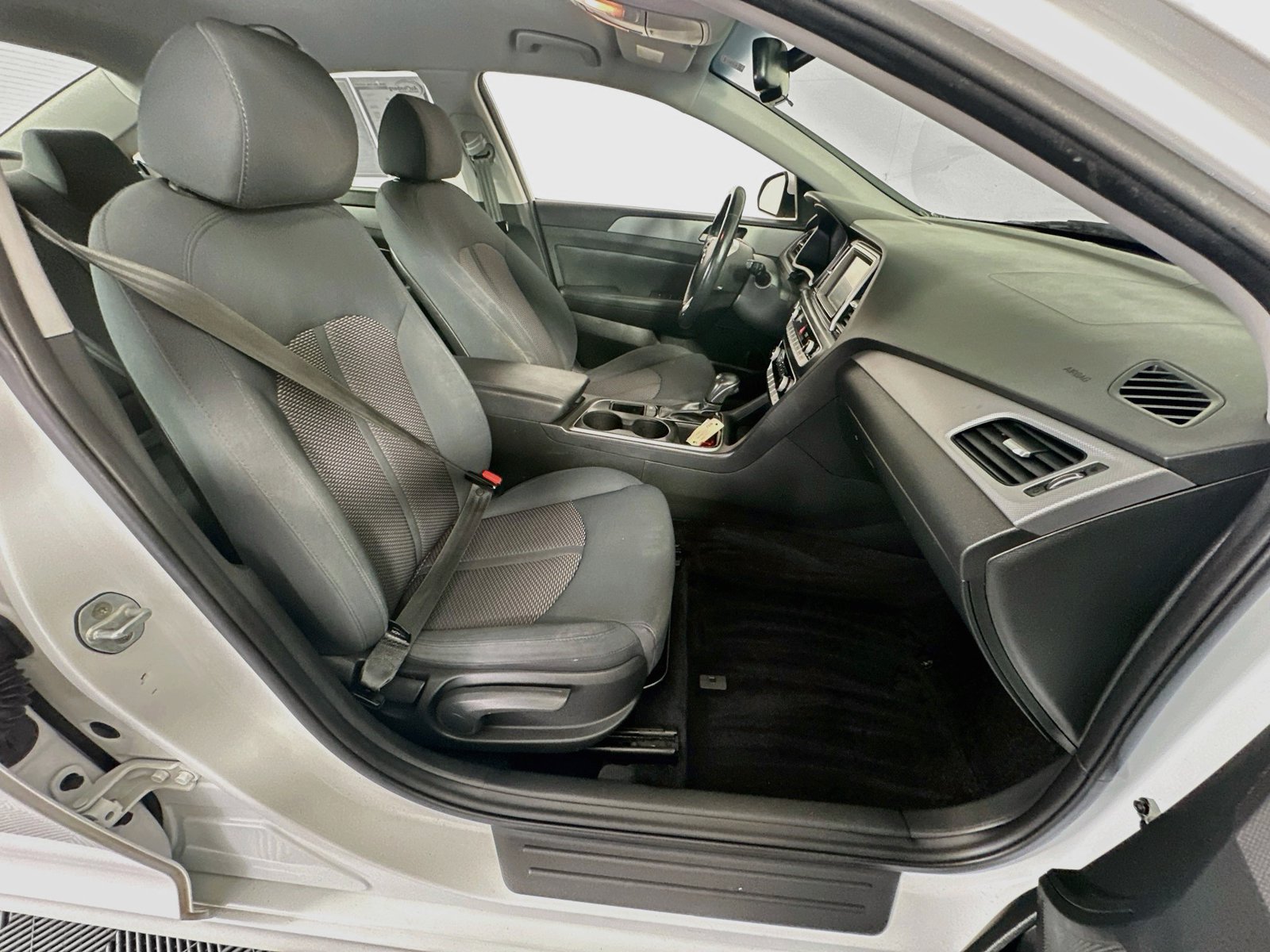 Used 2018 Hyundai Sonata SEL FWD image 27