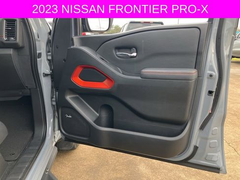 Used 2023 Nissan Frontier Pro-X w/ Pro-X Premium Package image 12