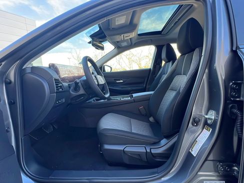 New 2026 Nissan Sentra SV w/ SV Convenience Package FWD image 28