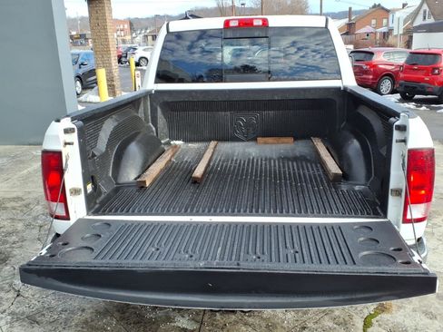 Used 2016 RAM 1500 Big Horn image 7