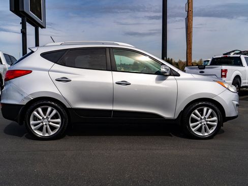 Used 2012 Hyundai Tucson Limited image 8