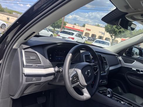 Certified 2024 Volvo XC90 B5 Core image 7