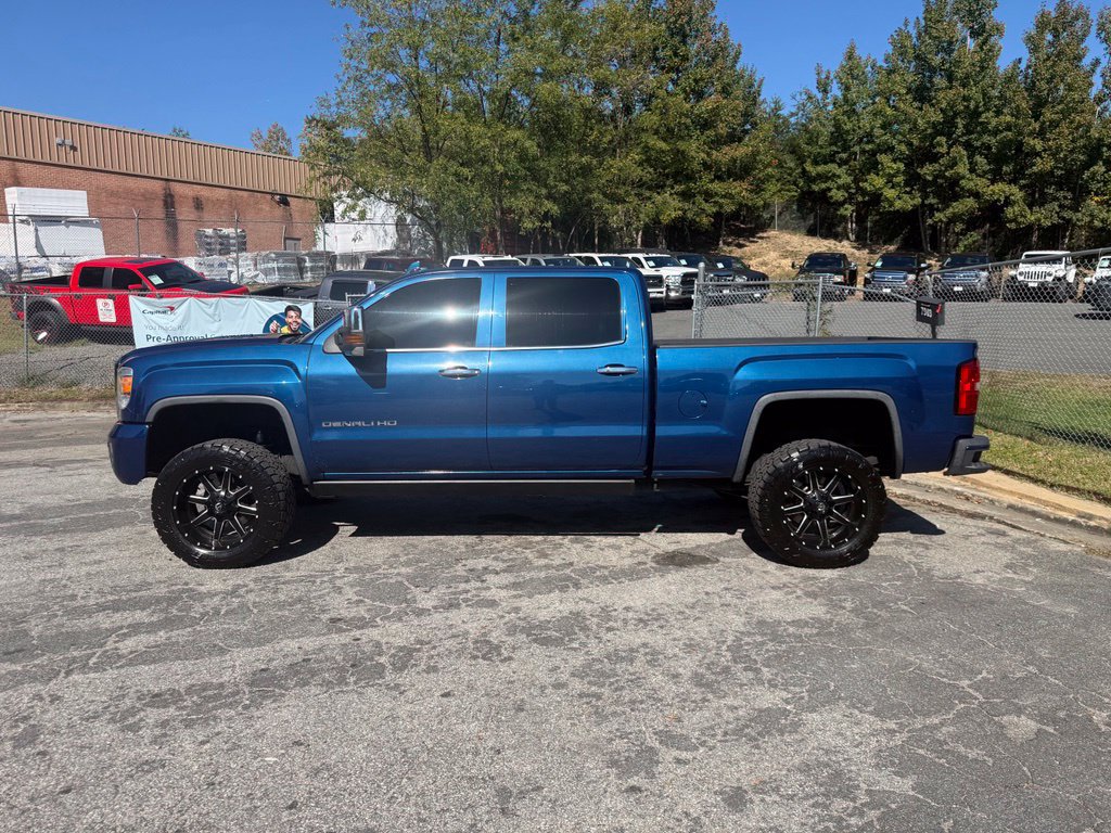 Used 2015 GMC Sierra 2500 Denali w/ Duramax Plus Package AWD/4WD image 4