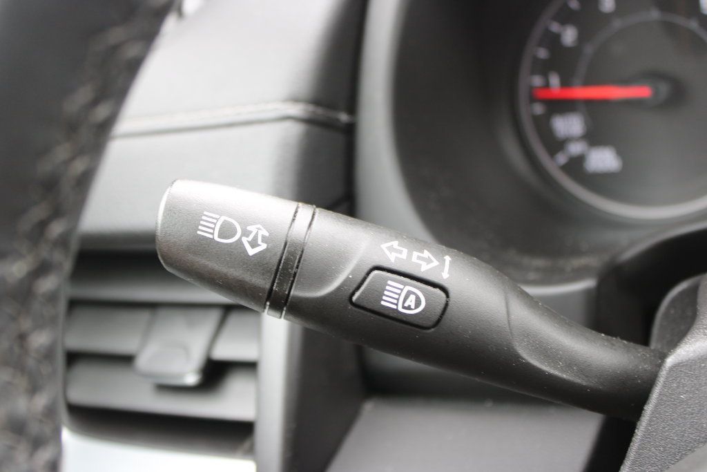 Used 2023 GMC Terrain SLT FWD image 42