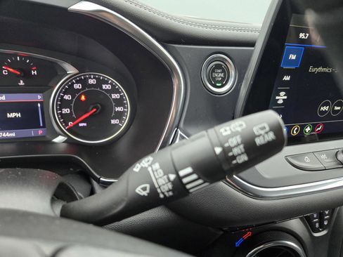 Used 2023 Chevrolet Blazer LT w/ Convenience Package image 18