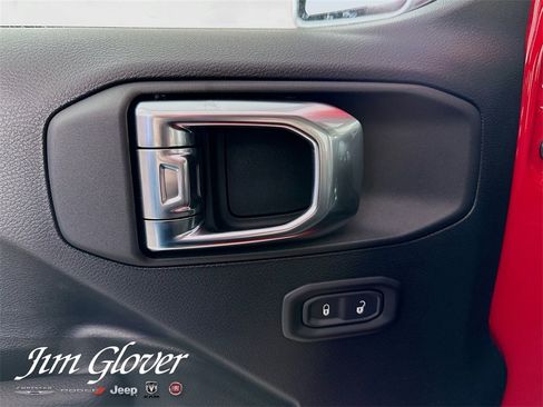 New 2026 Jeep Gladiator Sport image 21