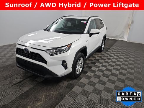 Used 2020 Toyota RAV4 XLE w/ Convenience Package AWD/4WD image 1
