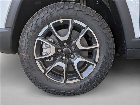New 2025 Jeep Compass Trailhawk w/ Trailhawk Convenience Group image 10