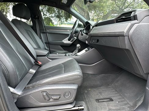 Used 2020 Audi Q3 2.0T Premium Plus image 25