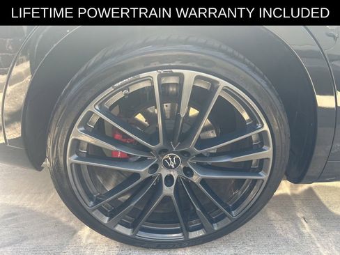 Used 2022 Maserati Levante Modena S AWD/4WD image 11