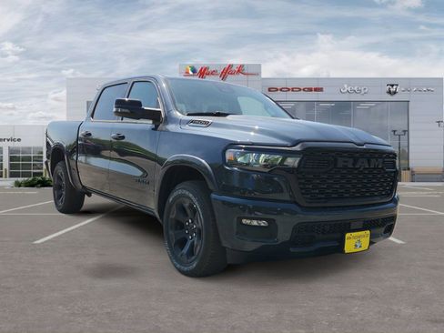 New 2026 RAM 1500 2WD Crew Cab image 7