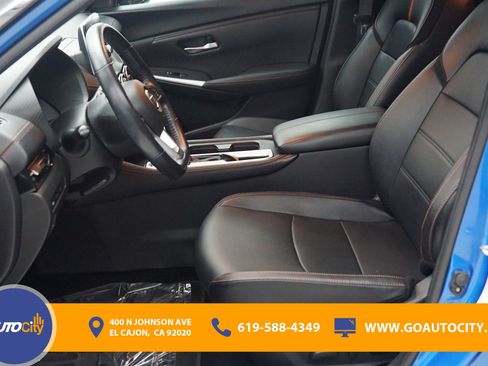 Used 2023 Nissan Sentra SR w/ SR Premium Package FWD image 11