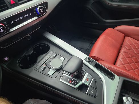 Used 2019 Audi S4 Premium Plus w/ Premium Plus Package AWD/4WD image 28
