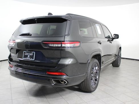 Used 2024 Jeep Grand Cherokee L Summit w/ Advanced Protech Group IV image 9